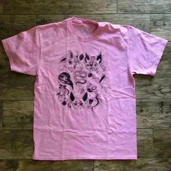 HOT TOPIC LOLLE ODDITIES CAT LOVER PINK T-SHIRT MENS LARGE - Picture 1 of 4